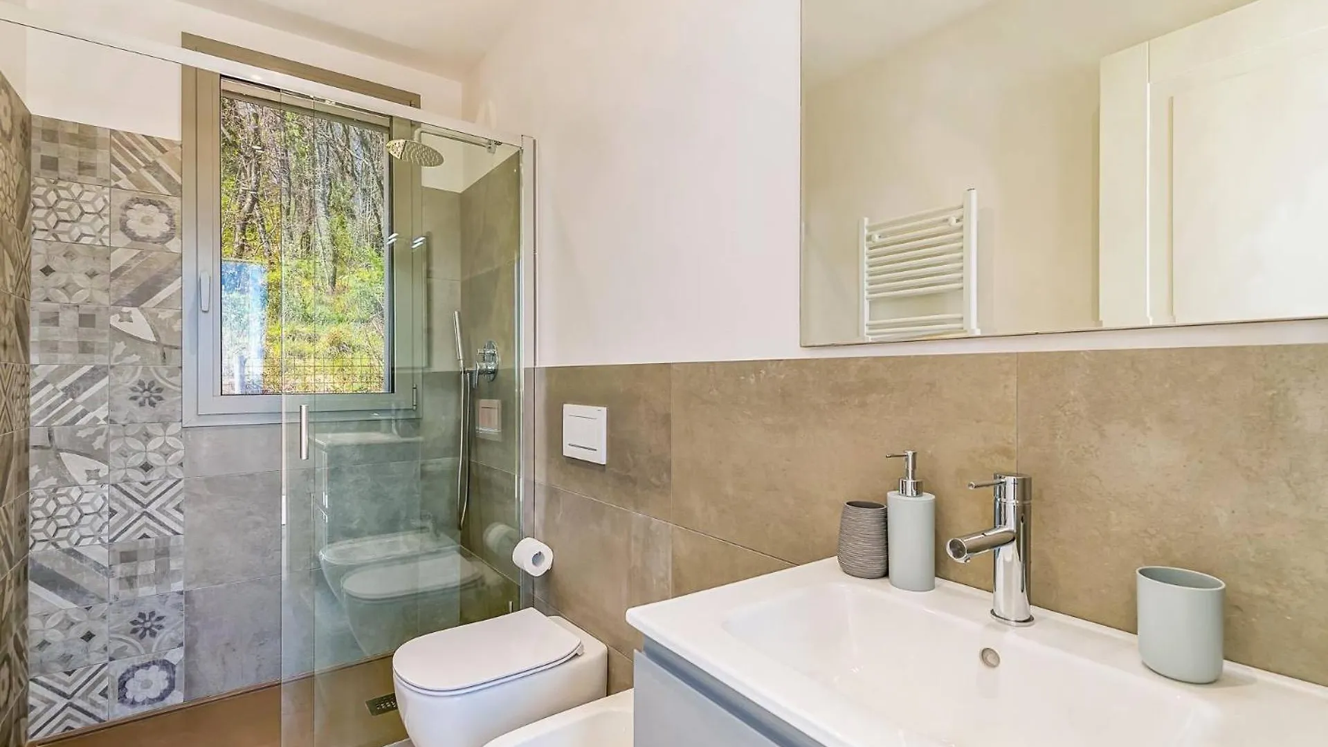 Villa Olympia Pool Sea View Mountains Lake Nature Sleeps 8 Air Conditioning Wi-Fi Corsanico-Bargecchia إيطاليا