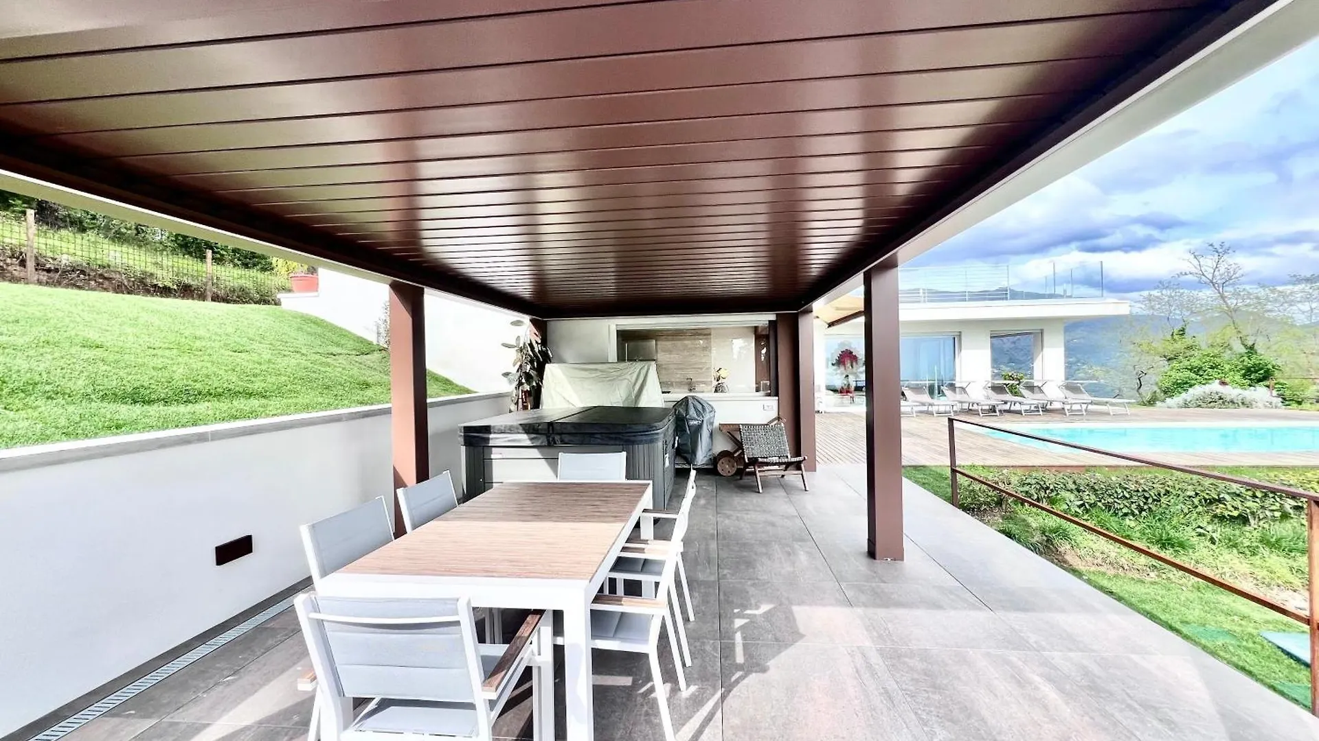 Villa Olympia Pool Sea View Mountains Lake Nature Sleeps 8 Air Conditioning Wi-Fi Corsanico-Bargecchia إيطاليا